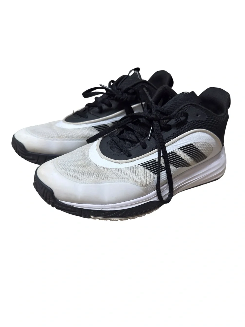 Adidas Men's Own The Game 3.0 Basketball Sneakers EUC white/black size 9.5